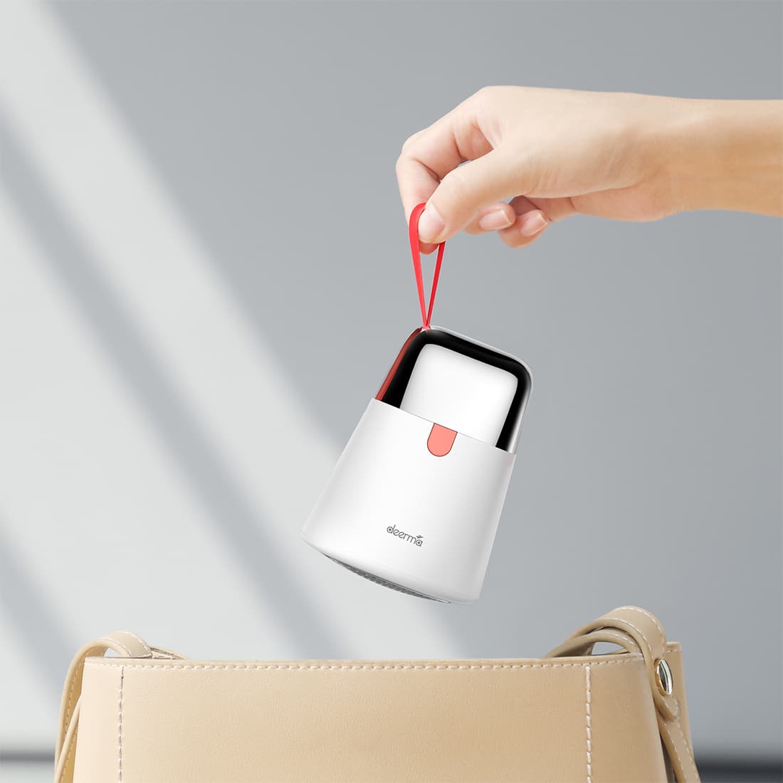 Машинка для удаления катышков с одежды, Deerma, MQ600, Нержавеющая сталь, 2 сменных лезвия в комплекте, 350мА, Размер 110*80*80 мм, Мощность 3W, Белый