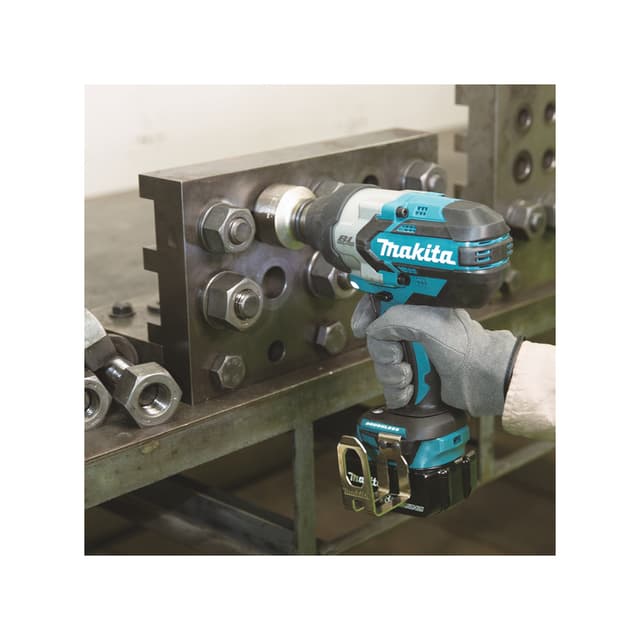 Гайковерт ударный аккумумуляторный, Makita, LXT BL 18В DTW1001Z, 3/4", 1050Нм, без аккумуляторов и ЗУ