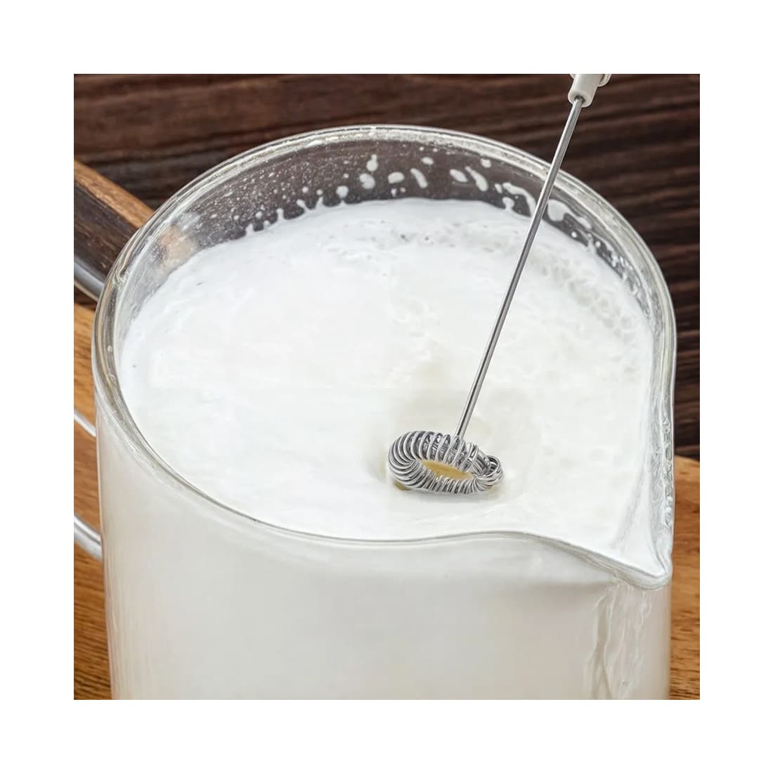 Венчик для взбивания, Kitfort, КТ-7468, Материал нержавеющая сталь, Работа от батареек типа АА,Цвет серебристый