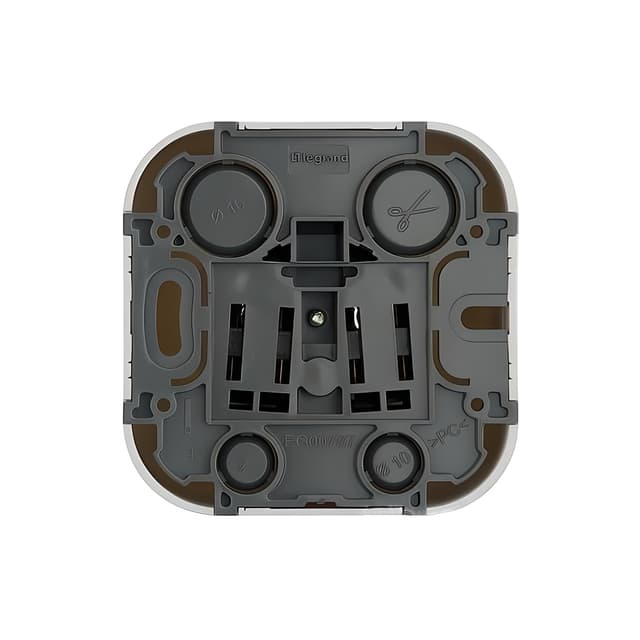 Розетка без зк, Legrand, 782410, Forix 16A 250В IP20 накладная белый