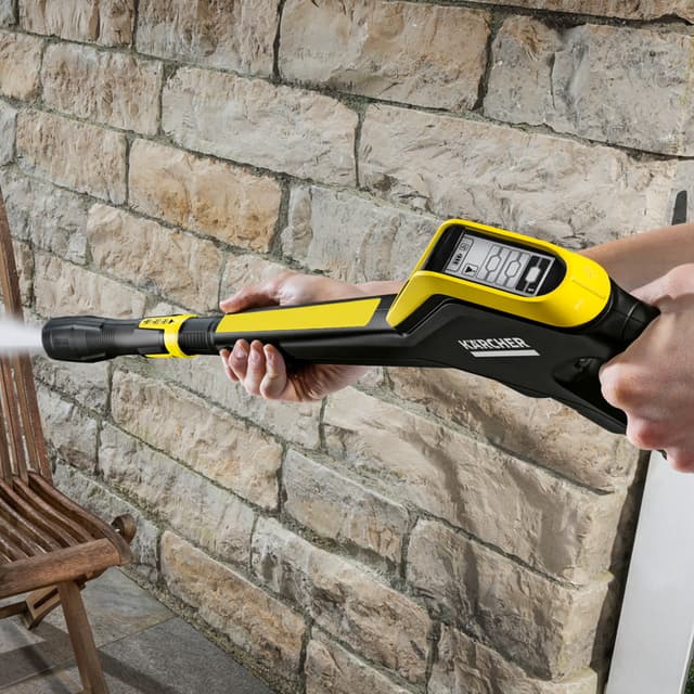 Средство для чистки древесины, KARCHER, RM 624 (5 л) 6.295-361.0, Для бережной очистки любых обработанных или необработанных водостойких деревянных поверхностей (садовой мебели, деревянных полов, террас, и т.д.)