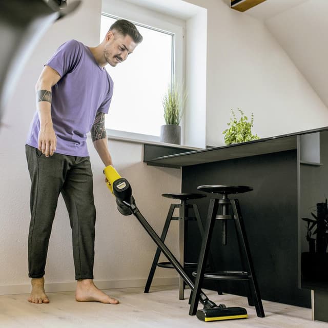 Аккумуляторный пылесос, KARCHER, VC 4 Cordless myHome 1.198-620.0/1.198-630.0, 21,6 В, время работы 30 мин, объём контейнера 650 мл