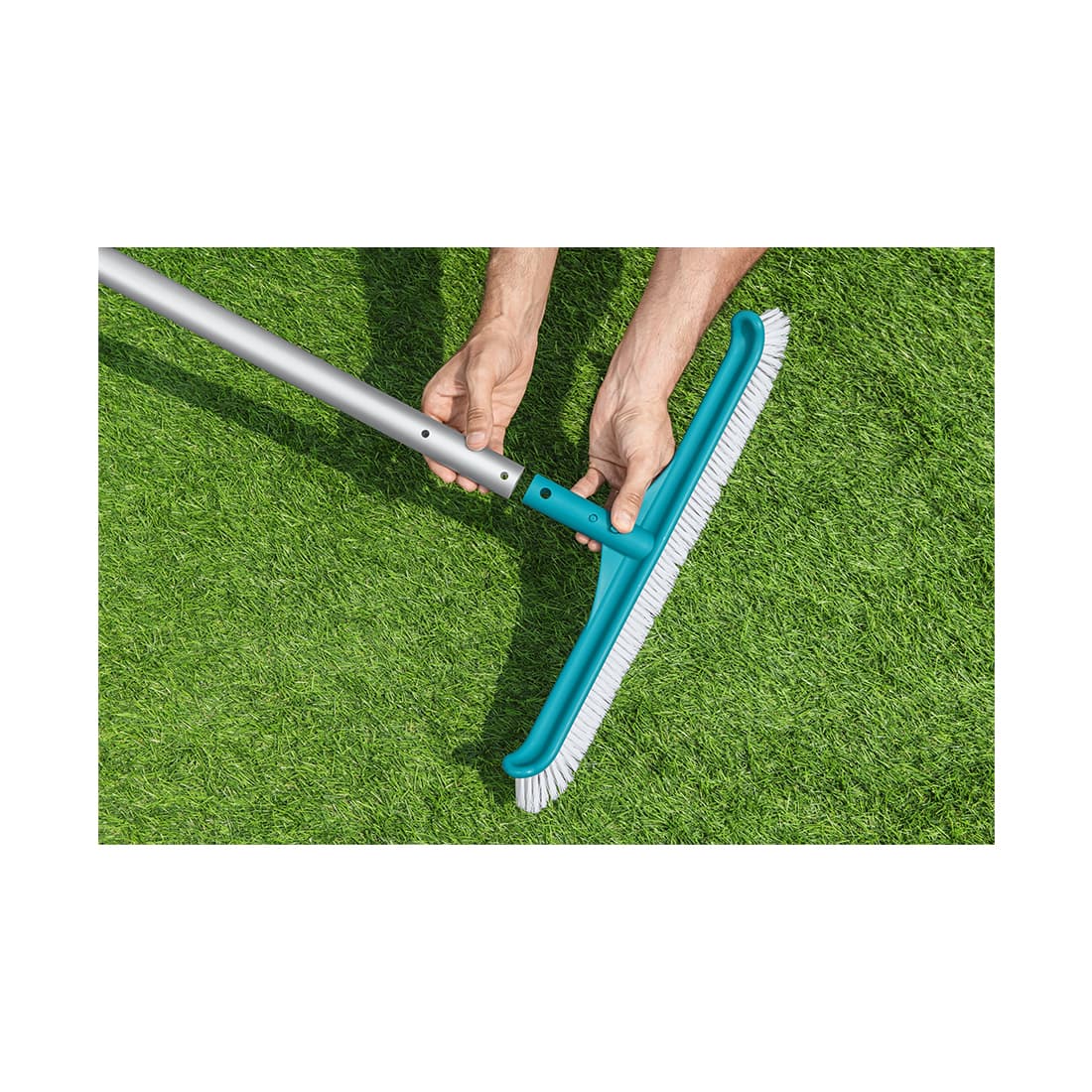 Насадка-щетка для чистки бассейна AquaBroom 50.8 см, BESTWAY, 58280, Пластик, Диаметр крепления 30мм, Голубой, Пакет